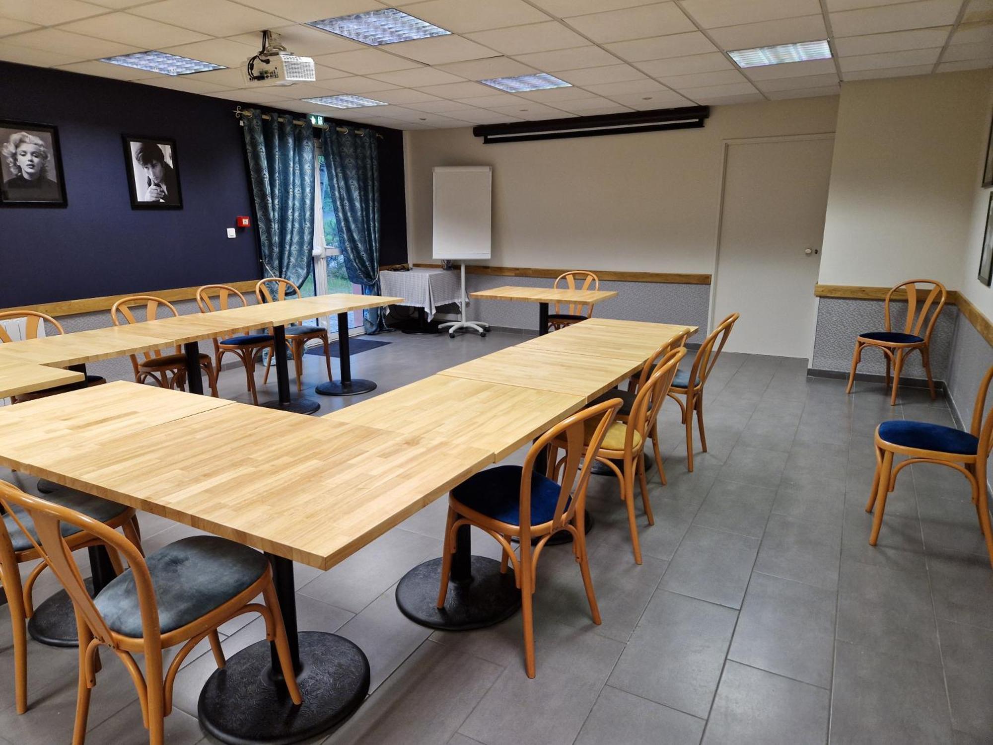 Kyriad Direct Limoges Nord Екстер'єр фото